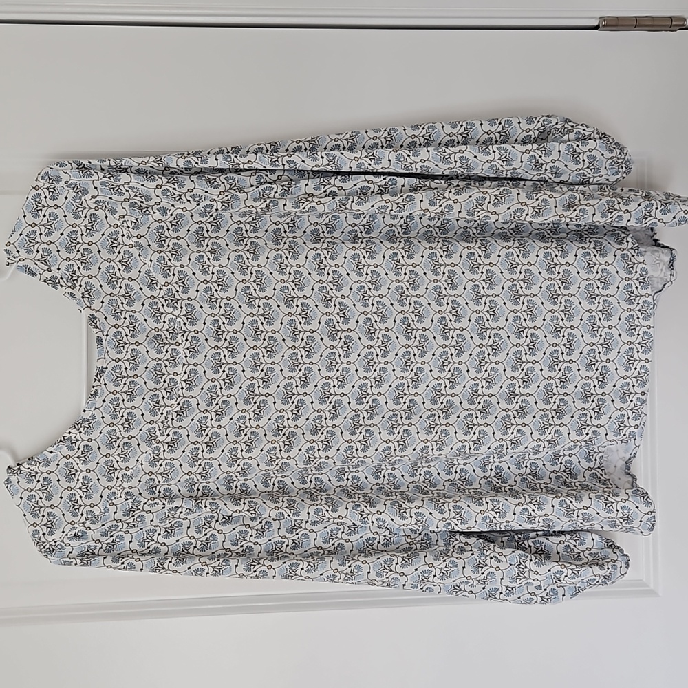 Loft long-sleeved blouse